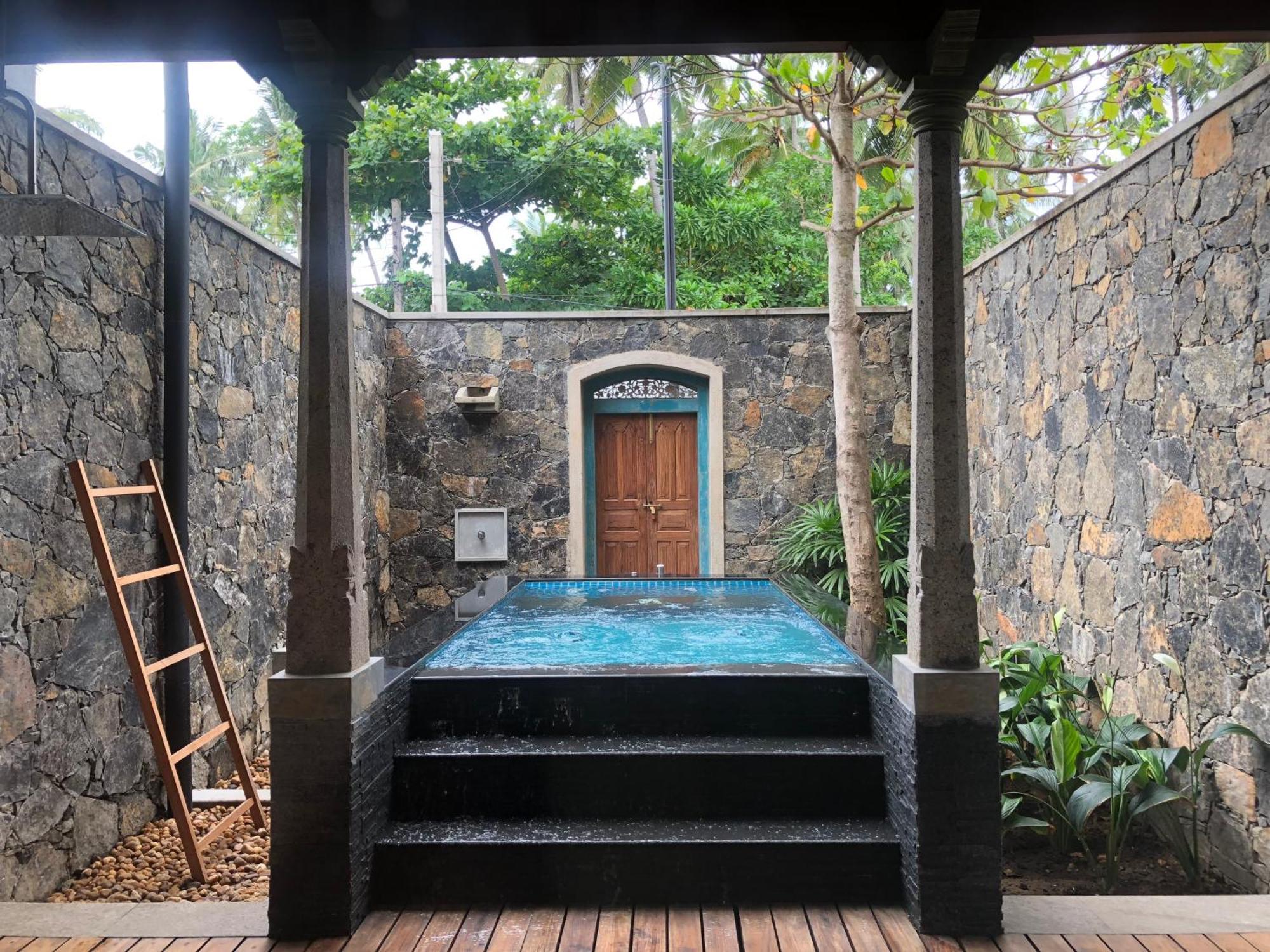 אונה ואטונה Royal Indigo Villa מראה חיצוני תמונה